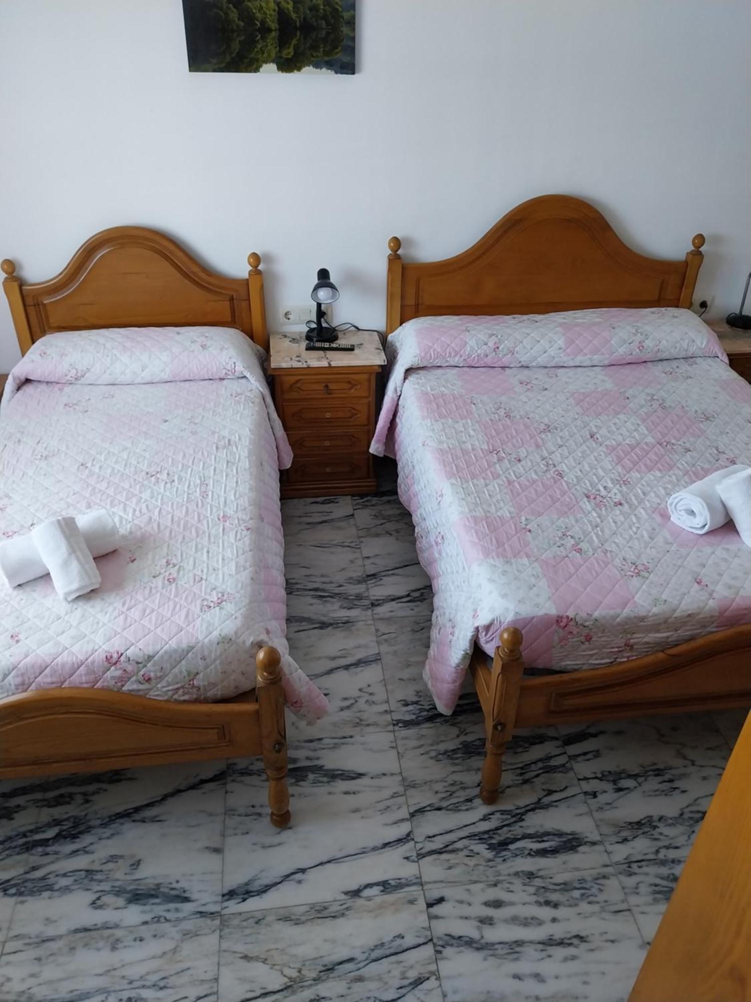 Pension Glorioso II Picaraña Extérieur photo